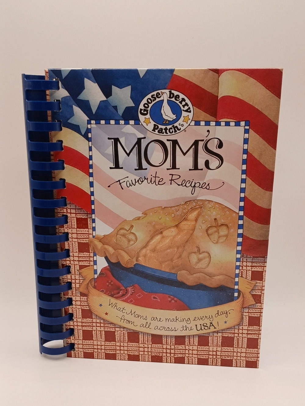 2004 Gooseberry Patch Mom's Favorite Recipes Cookbook